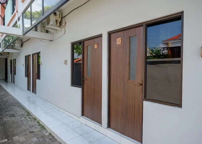 RedDoorz Near Stasiun Tawang